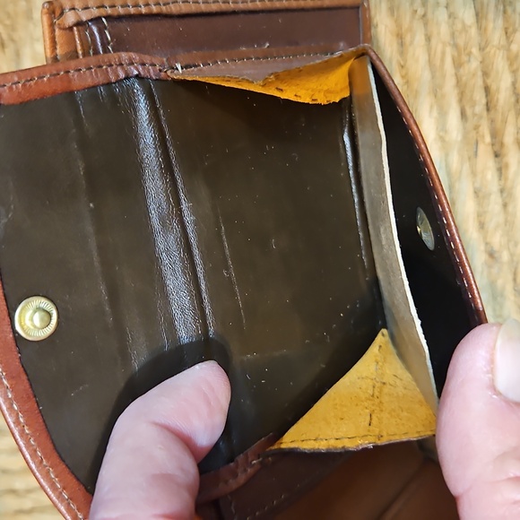 BOSCA Caddler Men's "Old Leather" Bifold Wallet w/Coin Pocket-Cognac-Vintage - Picture 9 of 12